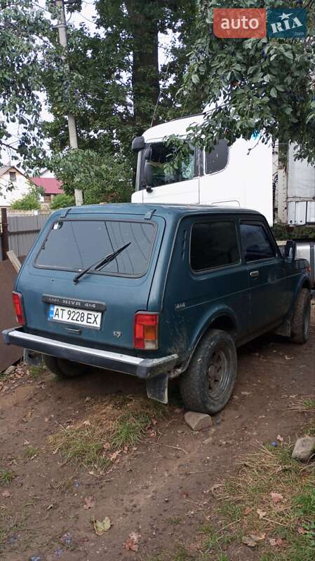 Внедорожник / Кроссовер ВАЗ / Lada 21213 Niva 2002 в Солотвине