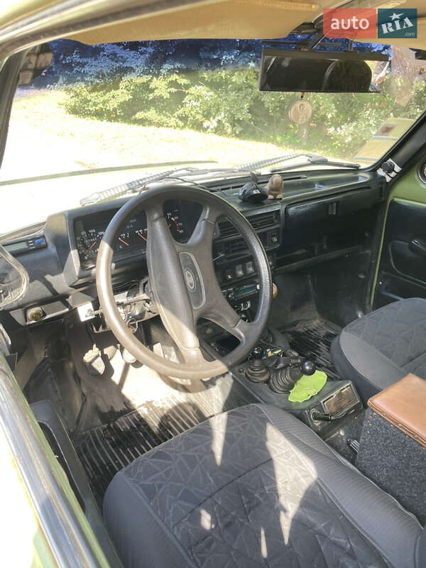 Внедорожник / Кроссовер ВАЗ / Lada 21213 Niva 1996 в Броварах фото 6 Внедорожник / Кроссовер ВАЗ / Lada 21213 Niva 1996 в Броварах