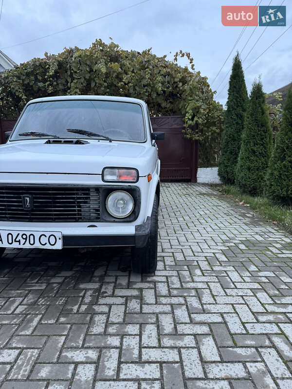 Позашляховик / Кросовер ВАЗ / Lada 21213 Niva 2003 в Звенигородці