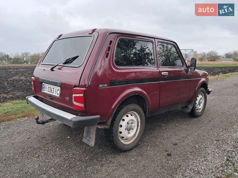 Внедорожник / Кроссовер ВАЗ / Lada 21213 Niva 2004 в Великой Багачке