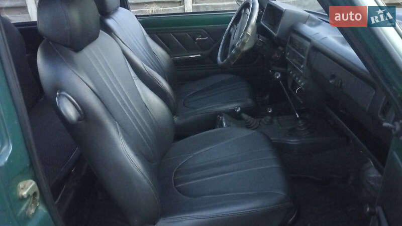 Внедорожник / Кроссовер ВАЗ / Lada 21213 Niva 2005 в Чернигове фото 5 Внедорожник / Кроссовер ВАЗ / Lada 21213 Niva 2005 в Чернигове