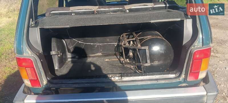 Внедорожник / Кроссовер ВАЗ / Lada 21213 Niva 2002 в Гайсине