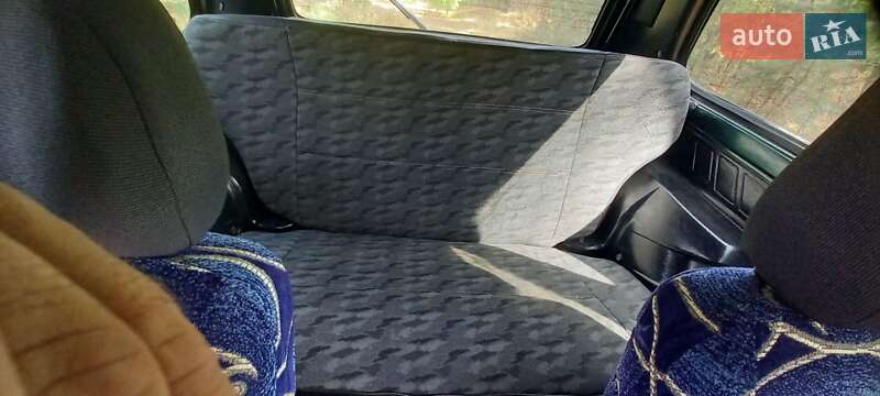 Внедорожник / Кроссовер ВАЗ / Lada 21213 Niva 2002 в Ахтырке фото 12 Внедорожник / Кроссовер ВАЗ / Lada 21213 Niva 2002 в Ахтырке