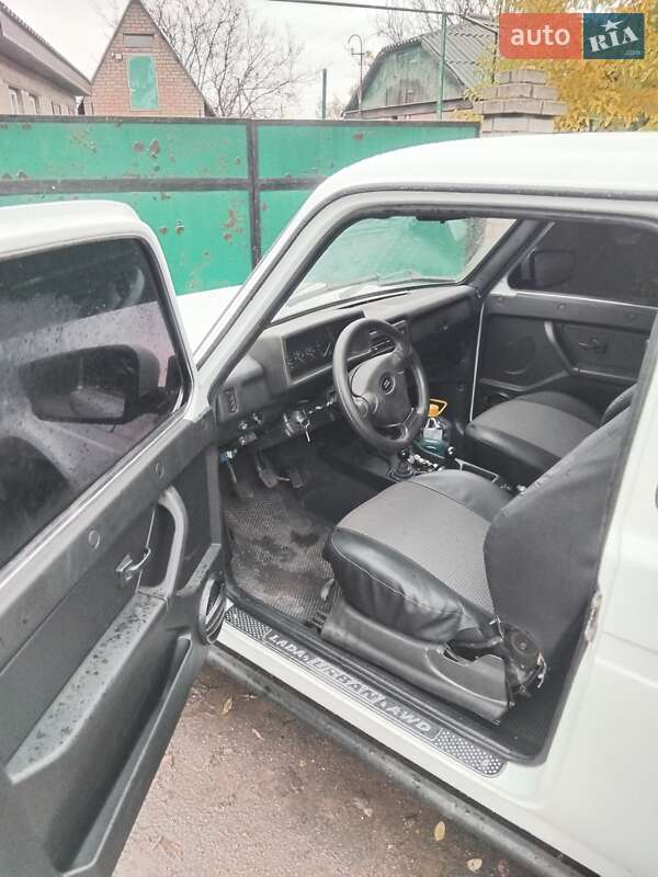 Внедорожник / Кроссовер ВАЗ / Lada 21213 Niva 2006 в Новоукраинке фото 6 Внедорожник / Кроссовер ВАЗ / Lada 21213 Niva 2006 в Новоукраинке