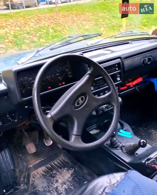 Позашляховик / Кросовер ВАЗ / Lada 21213 Niva 2000 в Дергачах фото 19 Позашляховик / Кросовер ВАЗ / Lada 21213 Niva 2000 в Дергачах