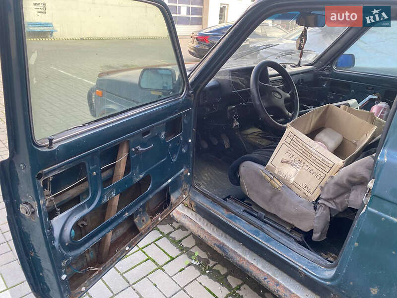 Внедорожник / Кроссовер ВАЗ / Lada 21213 Niva 2002 в Одессе