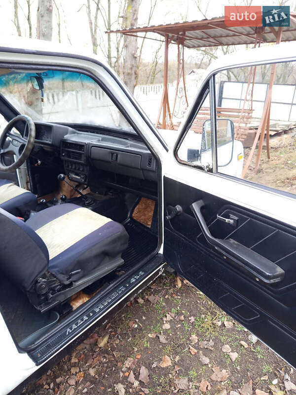 Внедорожник / Кроссовер ВАЗ / Lada 21213 Niva 1997 в Ильинцах фото 13 Внедорожник / Кроссовер ВАЗ / Lada 21213 Niva 1997 в Ильинцах