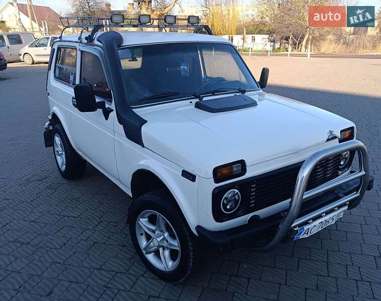ВАЗ / Lada 21213 Niva 1998 ВАЗ / Lada 21213 Niva 1998