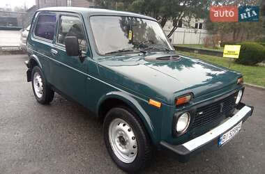 Внедорожник / Кроссовер ВАЗ 21213 Niva 2004 в Надворной