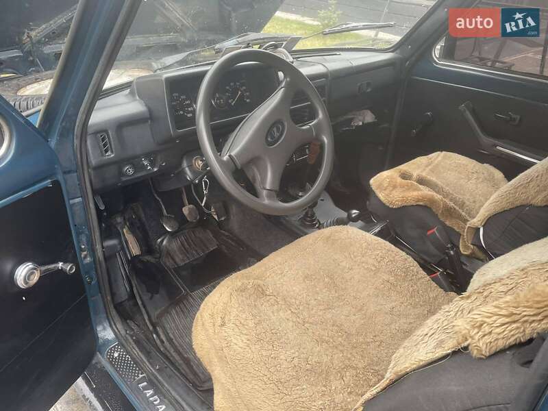 Внедорожник / Кроссовер ВАЗ / Lada 21213 Niva 2004 в Корце фото 8 Внедорожник / Кроссовер ВАЗ / Lada 21213 Niva 2004 в Корце