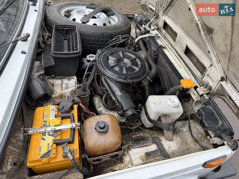 Внедорожник / Кроссовер ВАЗ / Lada 21213 Niva 2003 в Ромнах