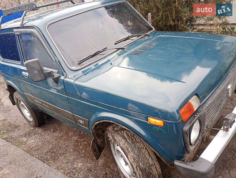 Внедорожник / Кроссовер ВАЗ / Lada 21213 Niva 2004 в Барвенкове