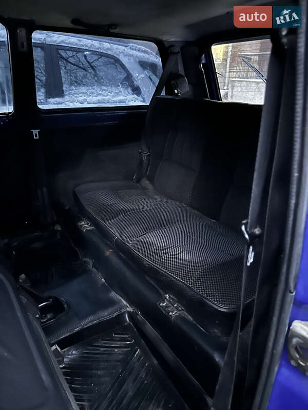 Позашляховик / Кросовер ВАЗ / Lada 21213 Niva 2002 в Києві