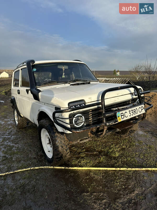 Позашляховик / Кросовер ВАЗ / Lada 21213 Niva 1999 в Золочеві
