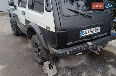 Позашляховик / Кросовер ВАЗ 21213 Niva 1995 в Новоархангельську