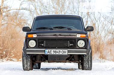 Позашляховик / Кросовер ВАЗ / Lada 21214 / 4x4 2015 в Дніпрі