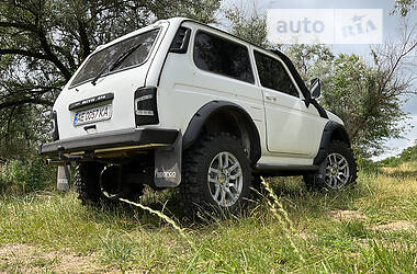 Позашляховик / Кросовер ВАЗ / Lada 21214 / 4x4 2014 в Дніпрі