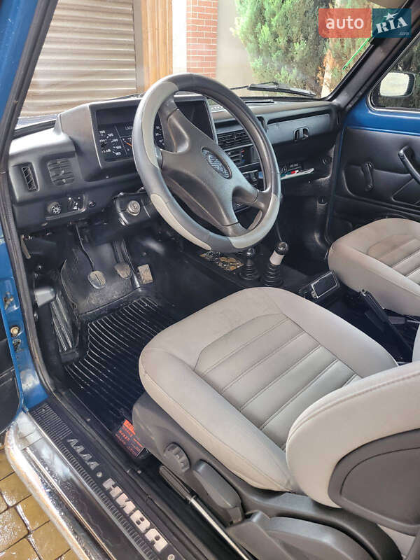 Внедорожник / Кроссовер ВАЗ / Lada 21214 / 4x4 2006 в Одессе