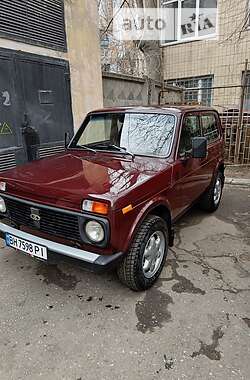 Позашляховик / Кросовер ВАЗ / Lada 21214 / 4x4 2009 в Одесі