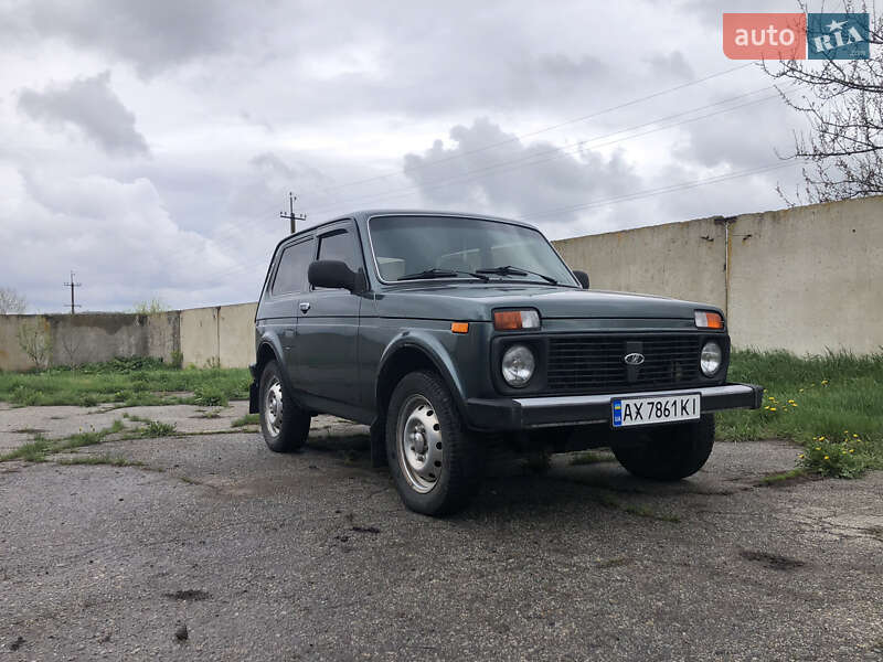 Внедорожник / Кроссовер ВАЗ 21214 / 4x4 2010 в 