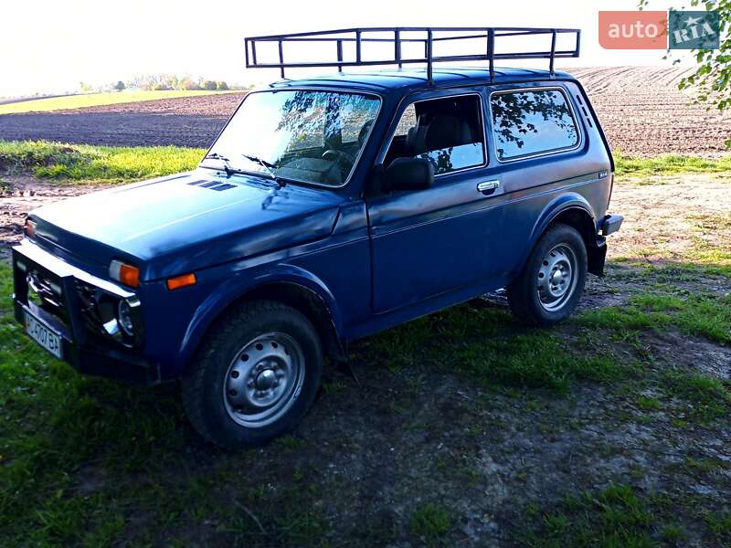 Внедорожник / Кроссовер ВАЗ / Lada 21214 / 4x4 2010 в Луцке