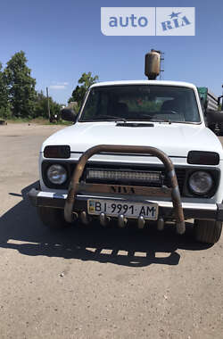 Позашляховик / Кросовер ВАЗ / Lada 21214 / 4x4 2012 в Глобиному