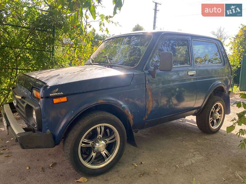 Позашляховик / Кросовер ВАЗ / Lada 21214 / 4x4 2009 в Царичанці