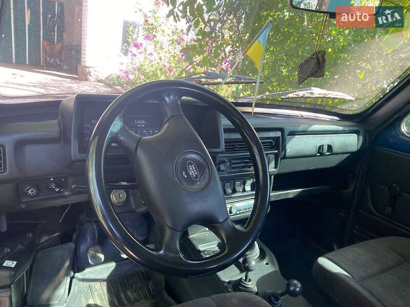 Позашляховик / Кросовер ВАЗ / Lada 21214 / 4x4 2009 в Царичанці