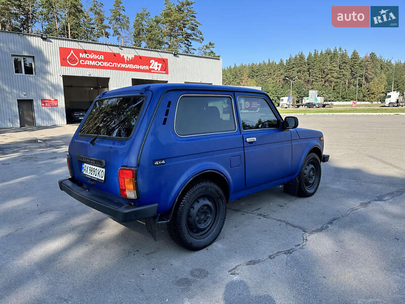 Внедорожник / Кроссовер ВАЗ / Lada 21214 / 4x4 2011 в Харькове