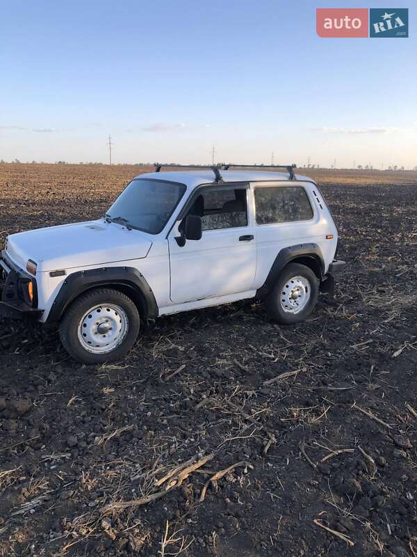 Внедорожник / Кроссовер ВАЗ / Lada 21214 / 4x4 2008 в Арцизе
