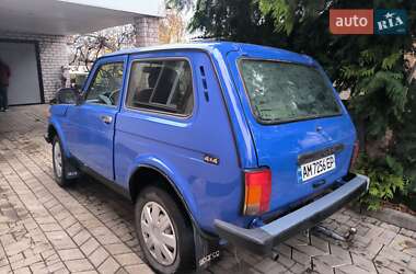 Внедорожник / Кроссовер ВАЗ / Lada 21214 / 4x4 2010 в Андрушевке