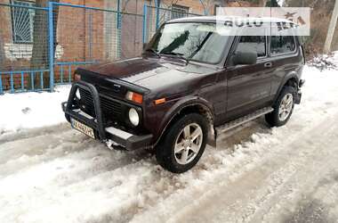 Позашляховик / Кросовер ВАЗ / Lada 21214 / 4x4 2015 в Люботині