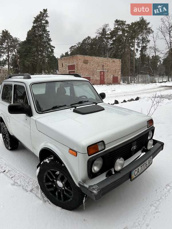 Позашляховик / Кросовер ВАЗ / Lada 21214 / 4x4 2009 в Черкасах