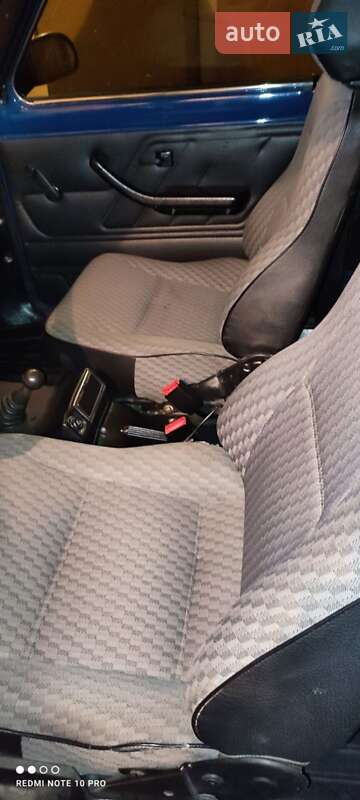 Внедорожник / Кроссовер ВАЗ / Lada 21214 / 4x4 2005 в Киеве