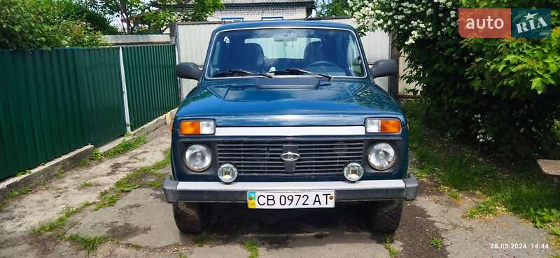 Позашляховик / Кросовер ВАЗ / Lada 21214 / 4x4 2010 в Чернігові