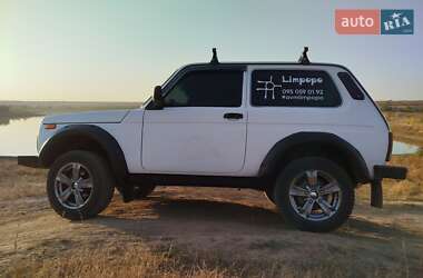 Внедорожник / Кроссовер ВАЗ 21214 / 4x4 2012 в 