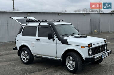 Внедорожник / Кроссовер ВАЗ / Lada 21214 / 4x4 2008 в Киеве