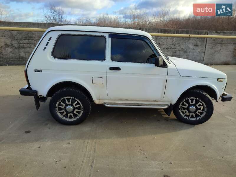 Внедорожник / Кроссовер ВАЗ / Lada 21214 / 4x4 2011 в Барвенкове