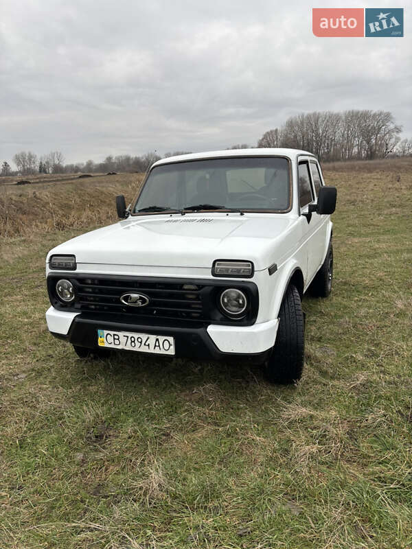 Внедорожник / Кроссовер ВАЗ / Lada 21214 / 4x4 2009 в Новой Басане