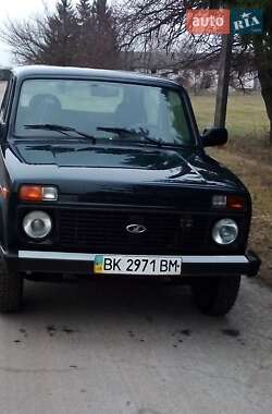 Позашляховик / Кросовер ВАЗ / Lada 21214 / 4x4 2014 в Рівному