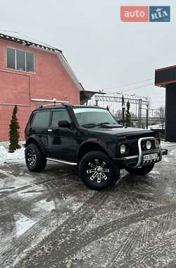 Внедорожник / Кроссовер ВАЗ 21214 / 4x4 2012 в 