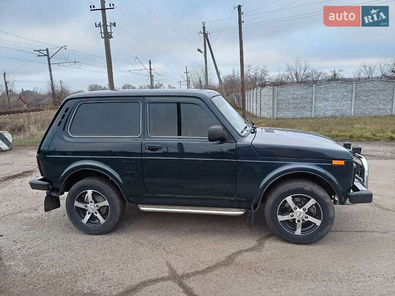 Внедорожник / Кроссовер ВАЗ / Lada 21214 / 4x4 2015 в Марганце фото 5 Внедорожник / Кроссовер ВАЗ / Lada 21214 / 4x4 2015 в Марганце
