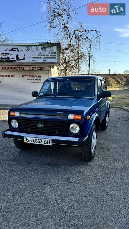 Внедорожник / Кроссовер ВАЗ / Lada 21214 / 4x4 2010 в Белгороде-Днестровском