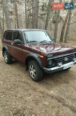 Внедорожник / Кроссовер ВАЗ 21214 / 4x4 2011 в 