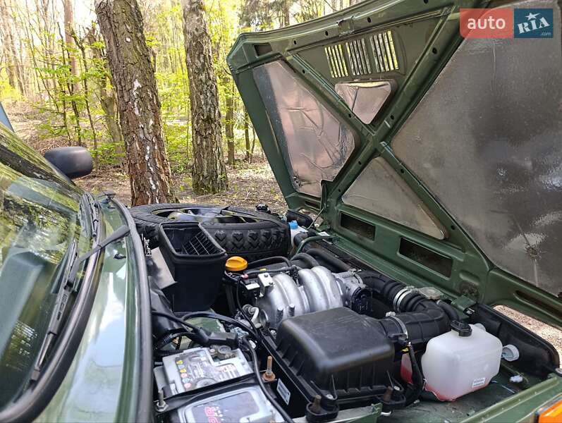 Внедорожник / Кроссовер ВАЗ / Lada 21214 / 4x4 2016 в Хмельнике