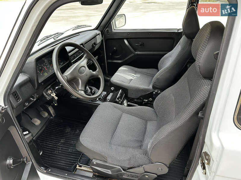 Внедорожник / Кроссовер ВАЗ / Lada 21214 / 4x4 2014 в Хмельнике