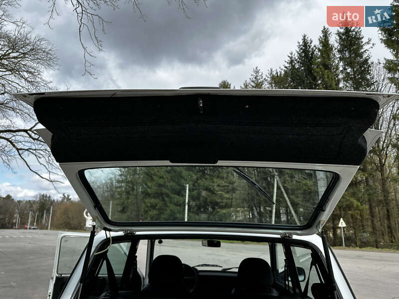 Внедорожник / Кроссовер ВАЗ / Lada 21214 / 4x4 2014 в Хмельнике