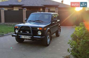 Позашляховик / Кросовер ВАЗ / Lada 21214 / 4x4 2015 в Полтаві