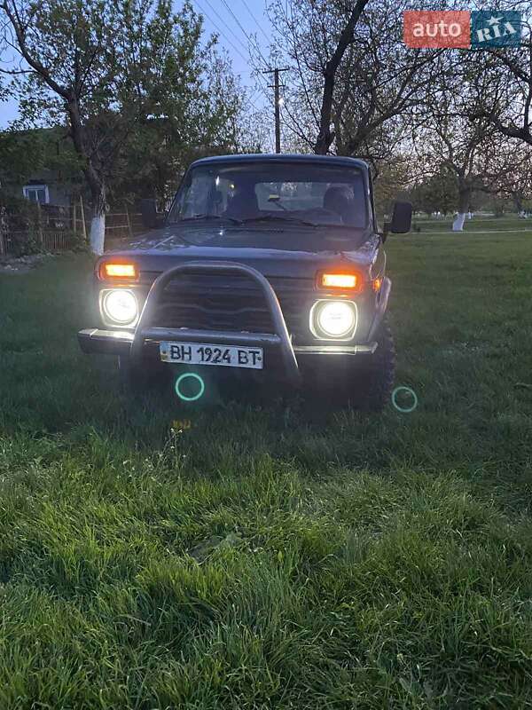 Позашляховик / Кросовер ВАЗ / Lada 21214 / 4x4 2008 в Тарутиному