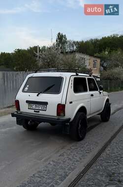 Позашляховик / Кросовер ВАЗ / Lada 21214 / 4x4 2008 в 